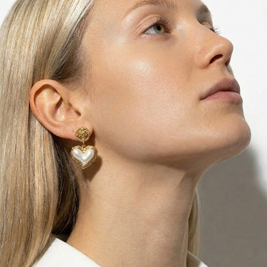 Heart - Vintage-inspired pearly earrings