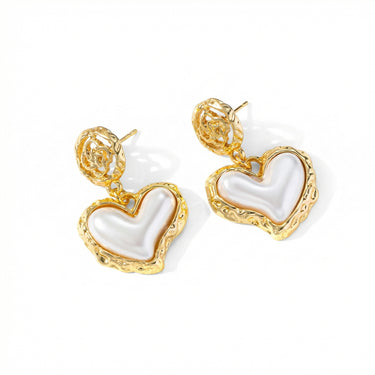 Heart - Vintage-inspired pearly earrings