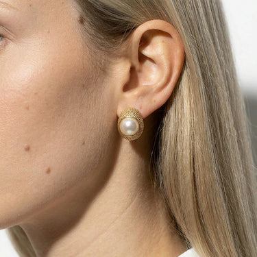 Highball - Vintage-inspired Earrings - Gold, Pearl