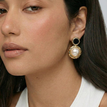 Midnight fallen - monochrome earrings